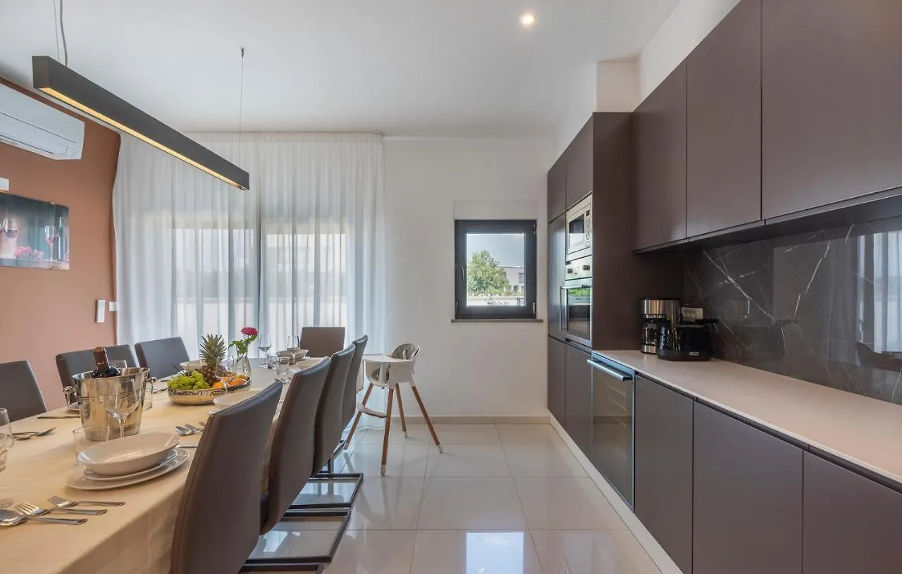 Villa Scala Novigrad
